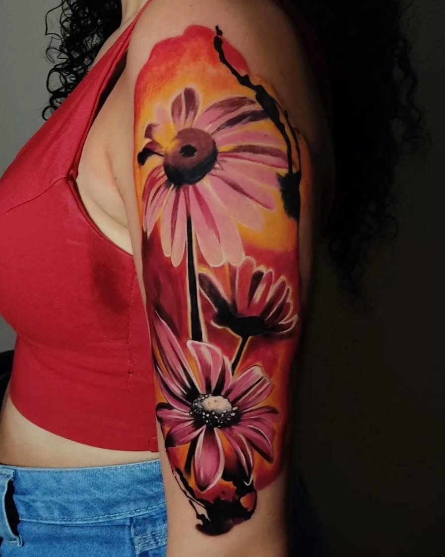 Tatuagem Flores em chama — Colorida, Braço